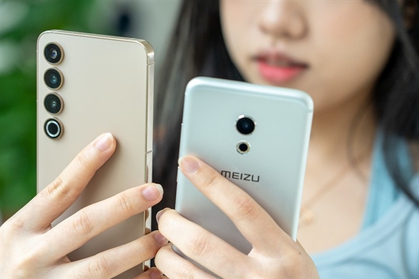 贵一块算我输!2499元成618手机地狱级战场